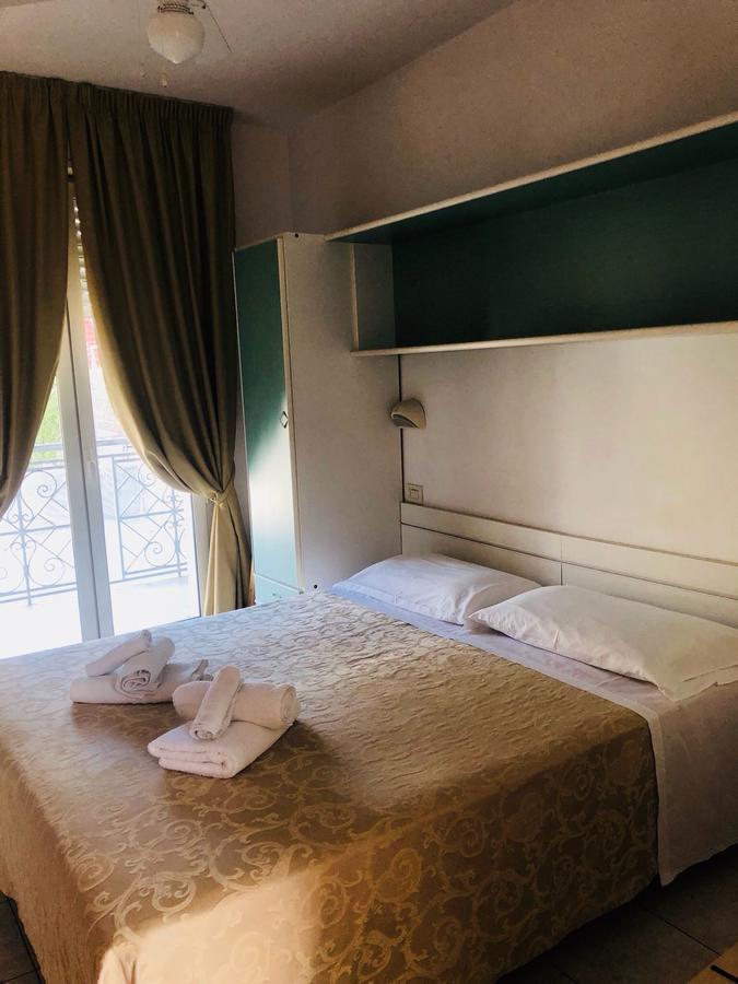 Hotel Marina Riccione Luaran gambar